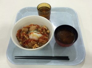 韓流鶏玉丼